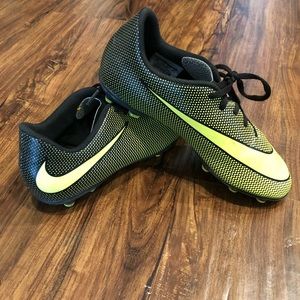 Nike boys soccer cleats